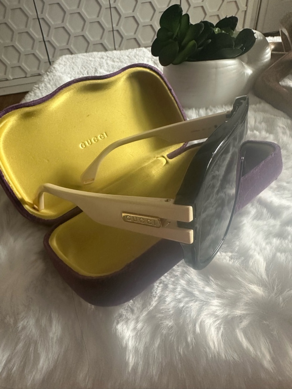 Gucci Black Shield Sunglasses with Gold Accents - Picture 2 of 7